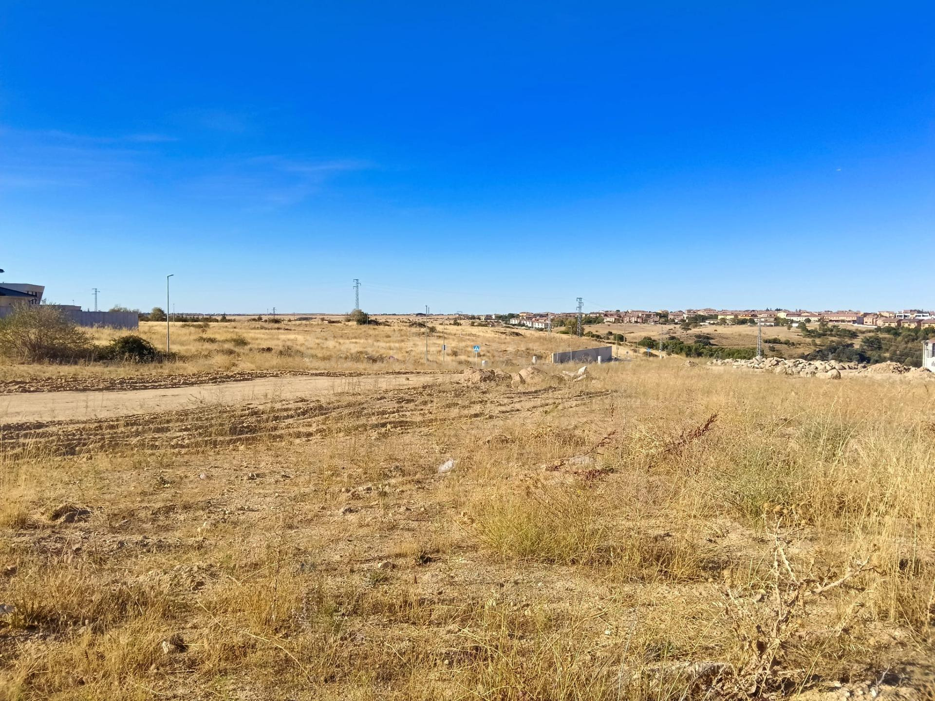 Parcela urbana de 1.005 m2 con espectaculares vistas a la Si - foto 3