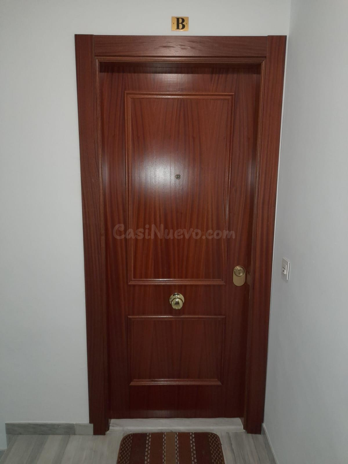 Venta de piso en Estepa. Zona Avenida y Avd. Badia Polesine. - foto 2