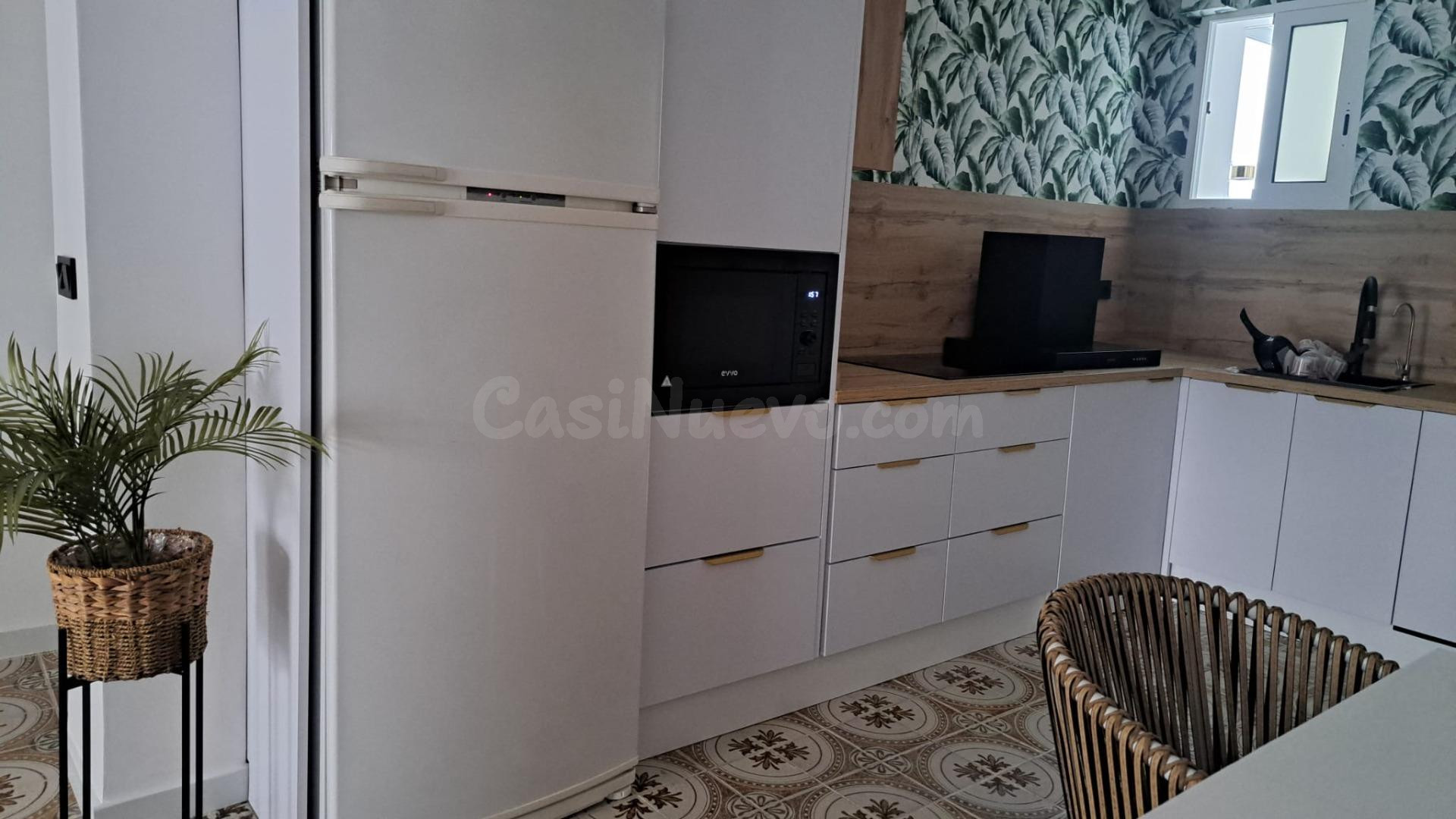 Amplio Piso en Alquiler en Santa Pola - Zona Santiago Bernab - foto 5
