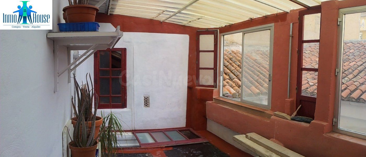 INMOHOUSE VENDE CASA UNIFAMILIAR CON MUCHO CARACTER - foto 2
