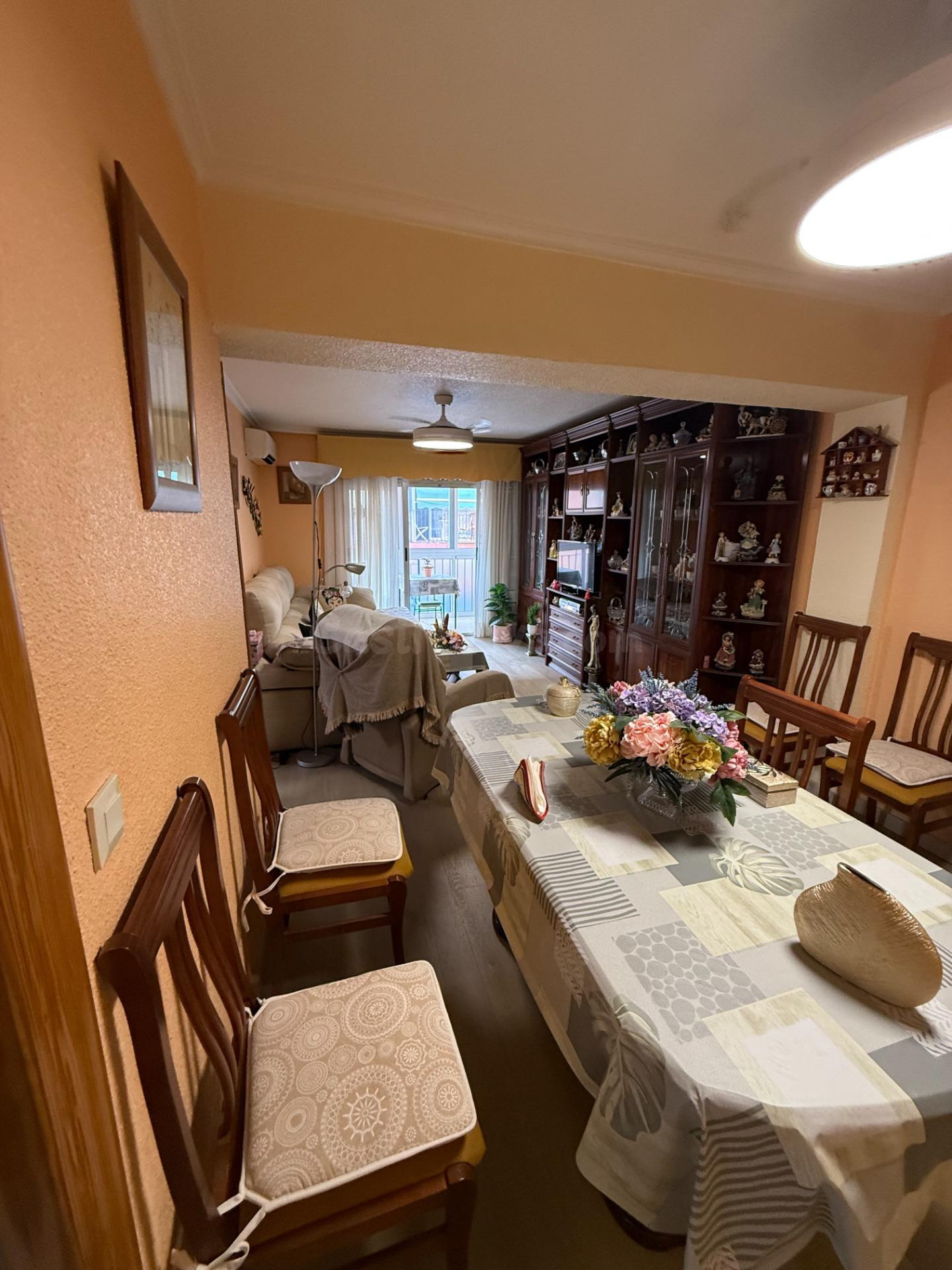 Amplio y Luminoso Piso en La Florida, Alicante por solo €190,000