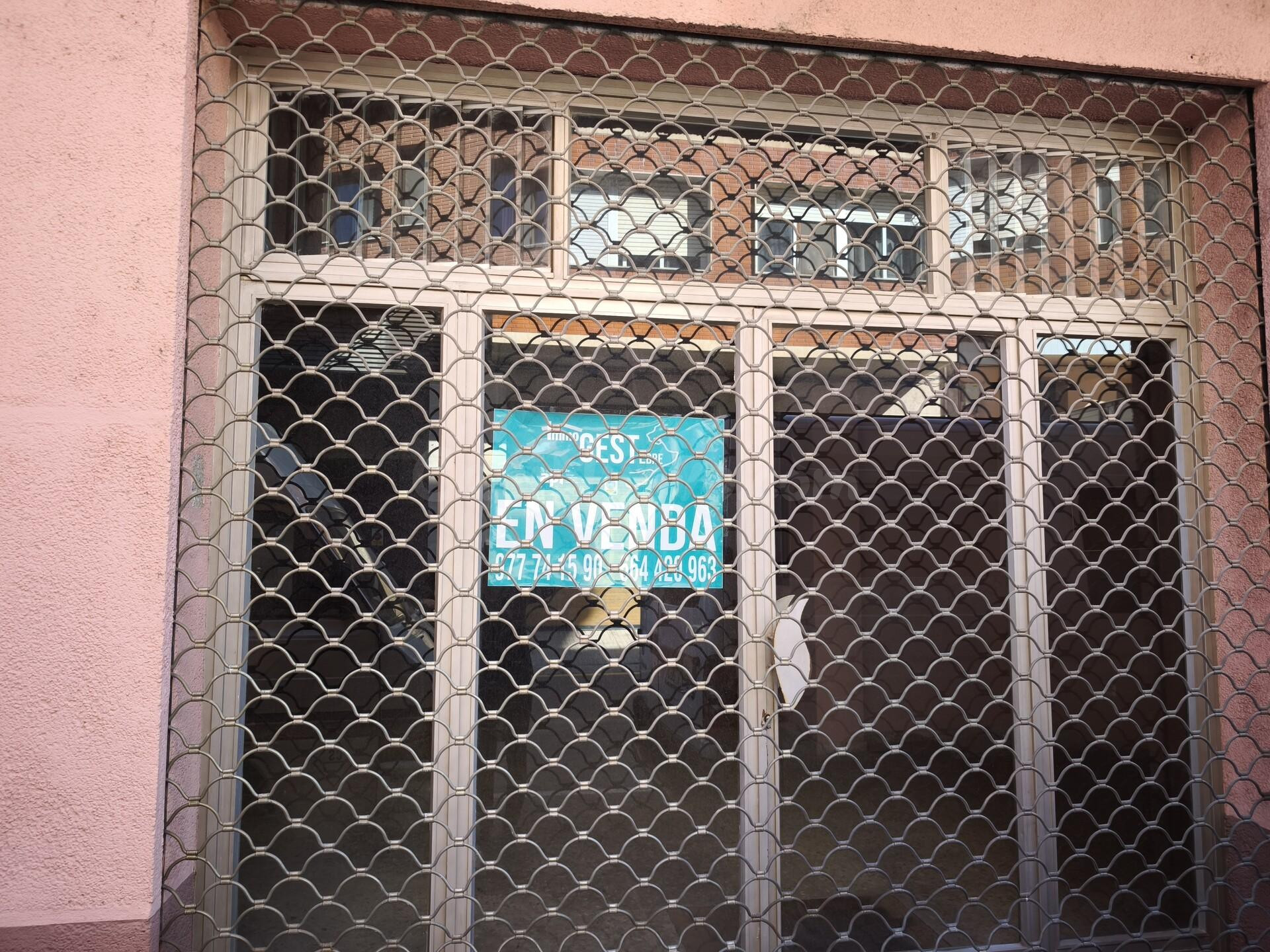 Local comercial en venta en Amposta