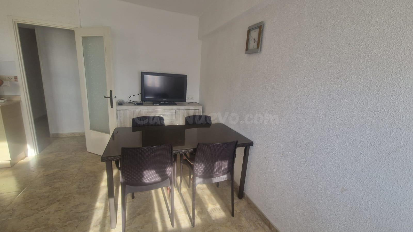 Amplio Piso en el Corazón de La Ràpita por solo €108,000 - foto 2