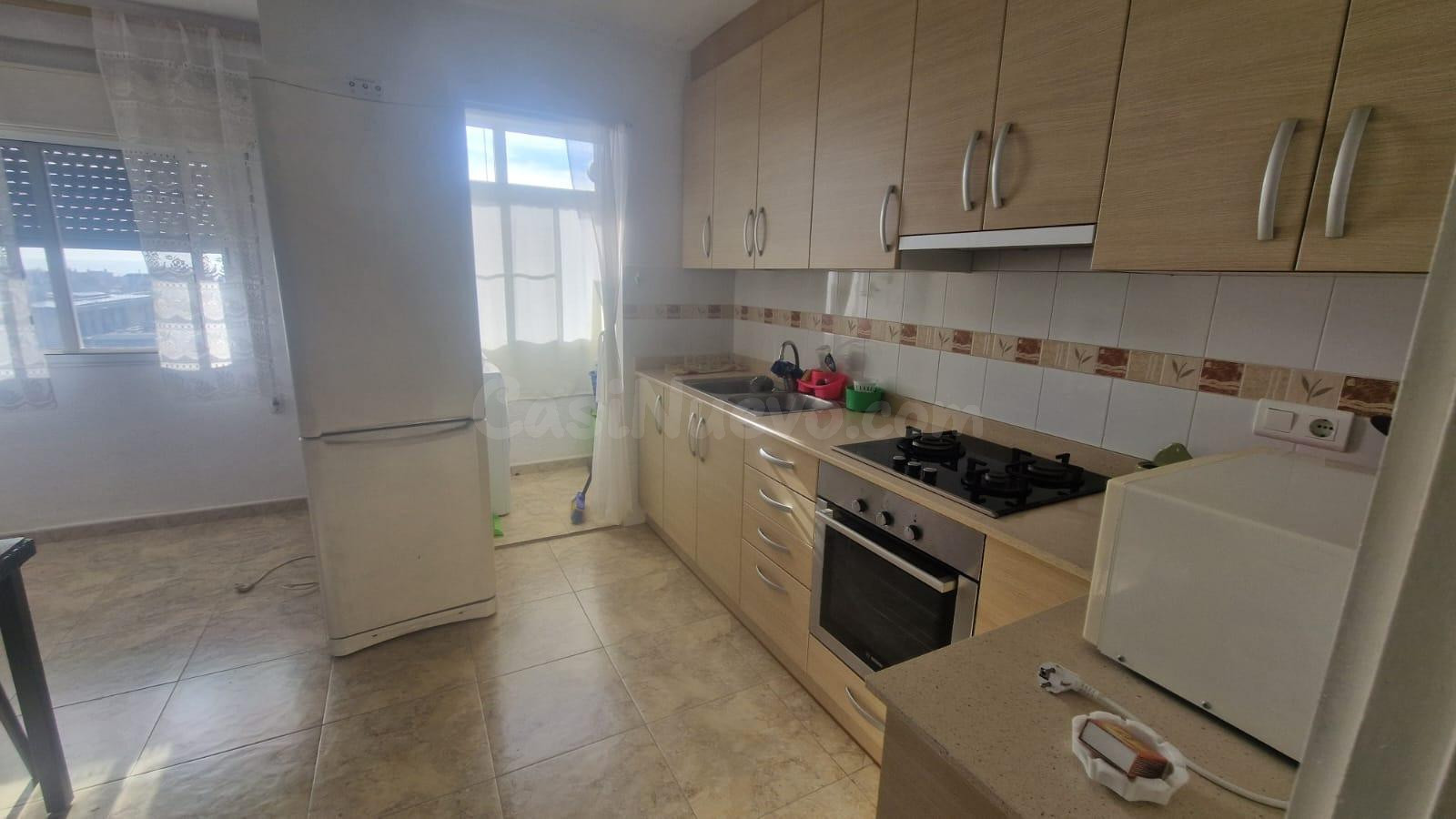 Amplio Piso en el Corazón de La Ràpita por solo €108,000 - foto 3