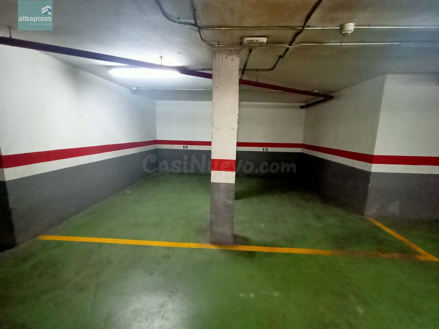 SE ALQUILAN DOS PLAZAS DE GARAJE DE 12 METROS CUADRADOS JUNTO A LA POLICIA NACIONAL