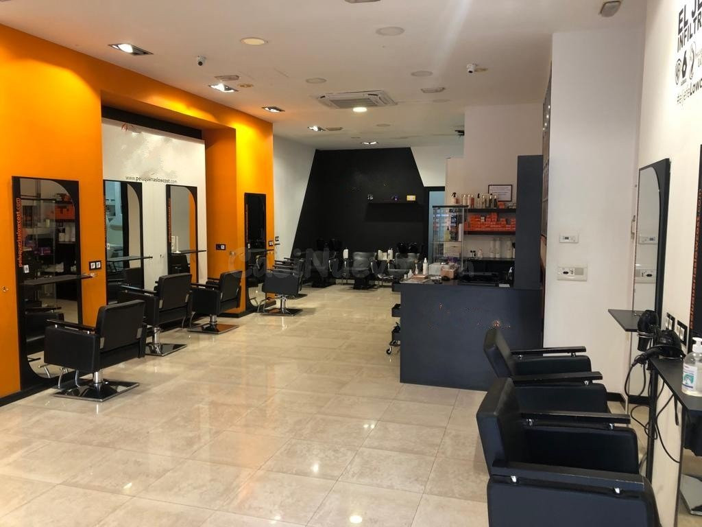 LOCAL COMERCIAL EN LA AVENIDA JUAN CARLOS I