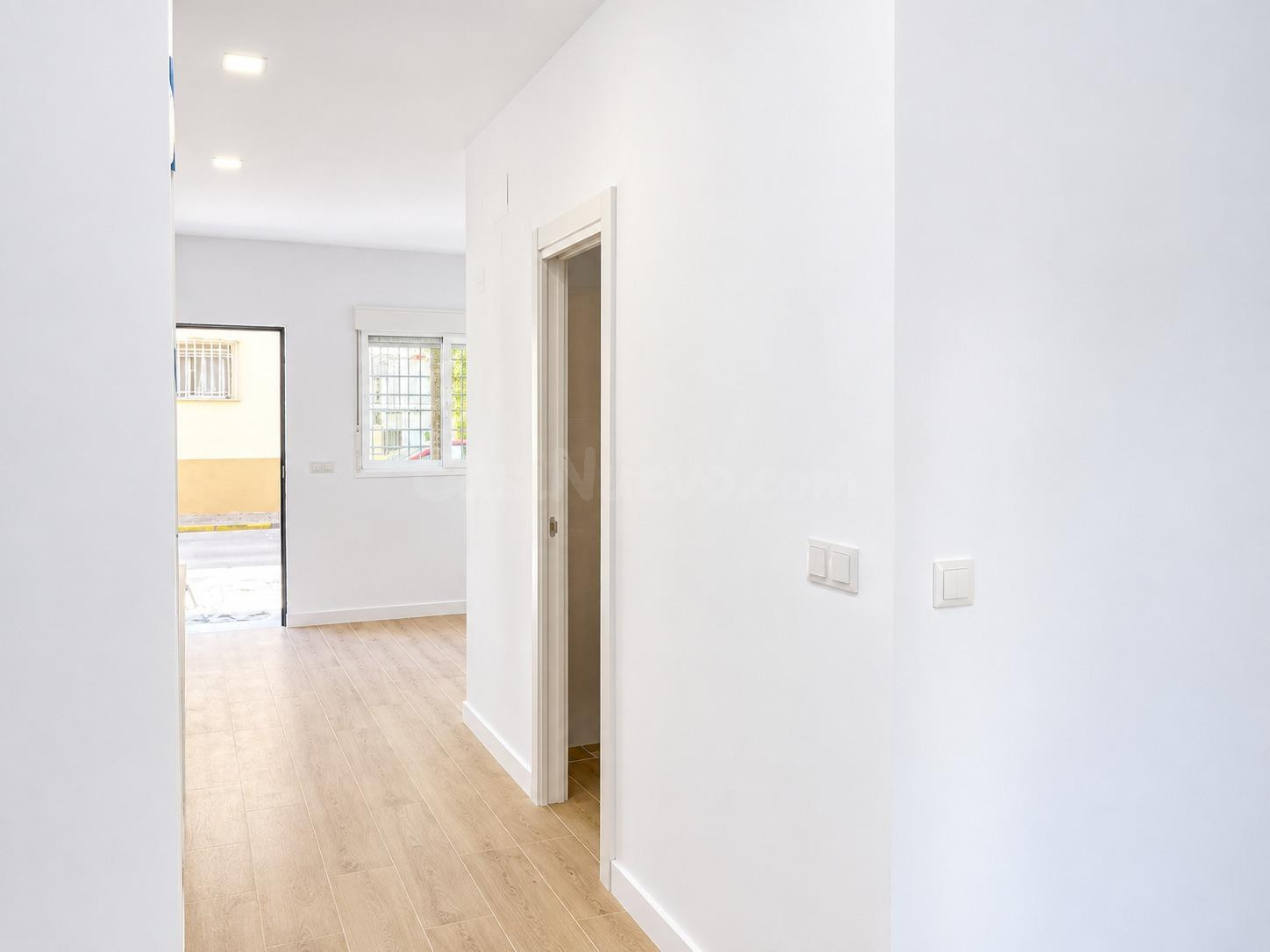 ✨ LOCAL COMERCIAL REFORMADO CON DISTRIBUCIÓN TIPO ESTUDIO A ESTRENAR