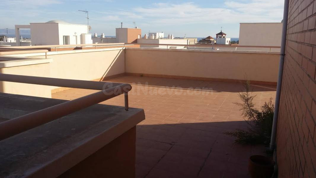 PRECIOSO ÁTICO EN LA CAÑADA, SOLO ESTUDIANTES O FUNCIONARIOS - foto 3