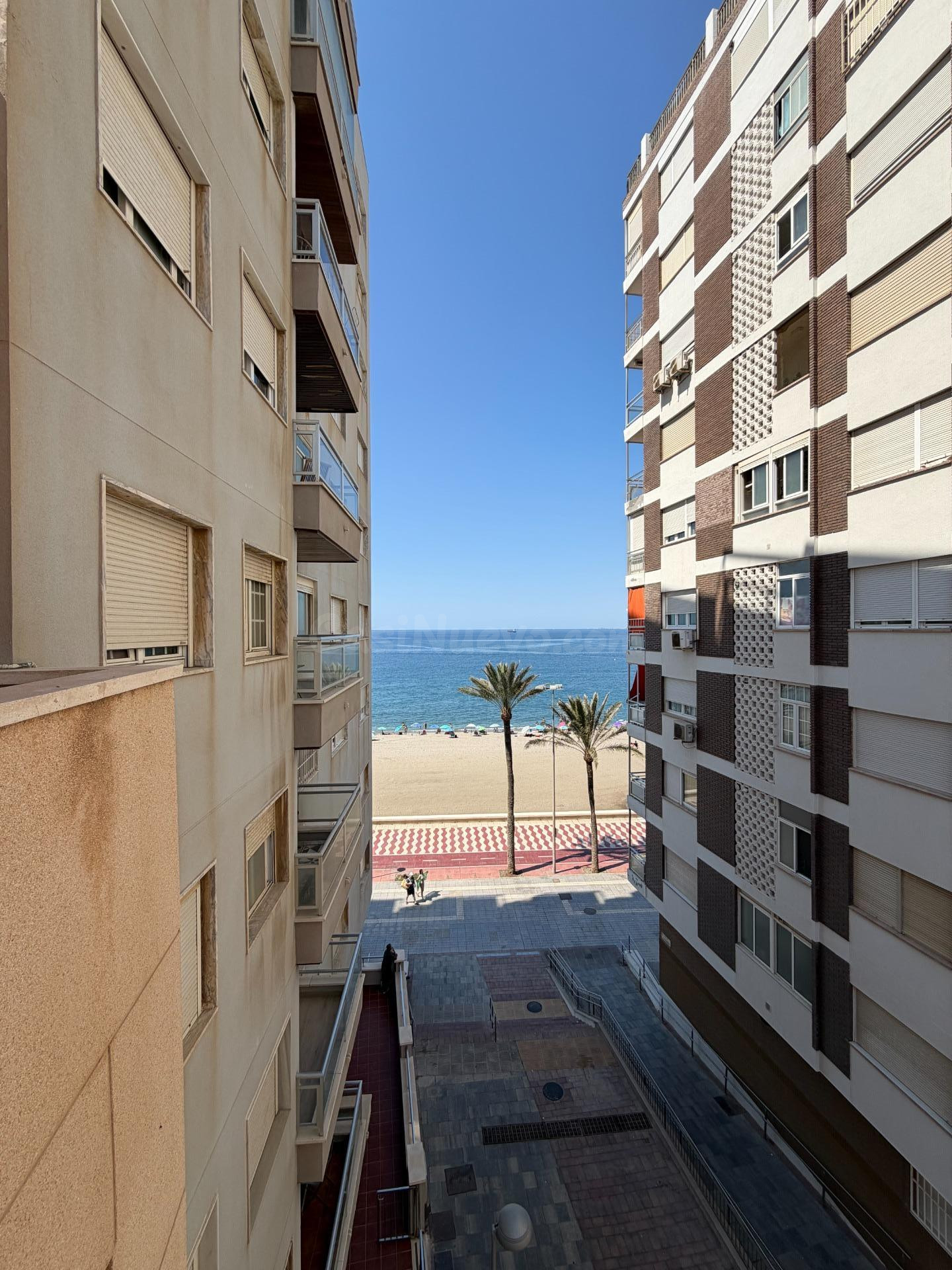 ÁTICO DÚPLEX CON VISTAS AL MAR