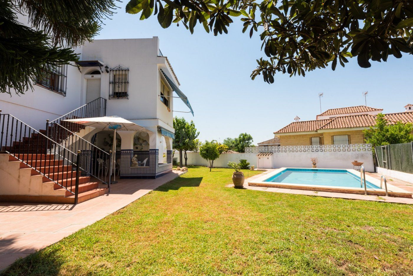 Chalet en Las Almenas, Tomares - foto 4