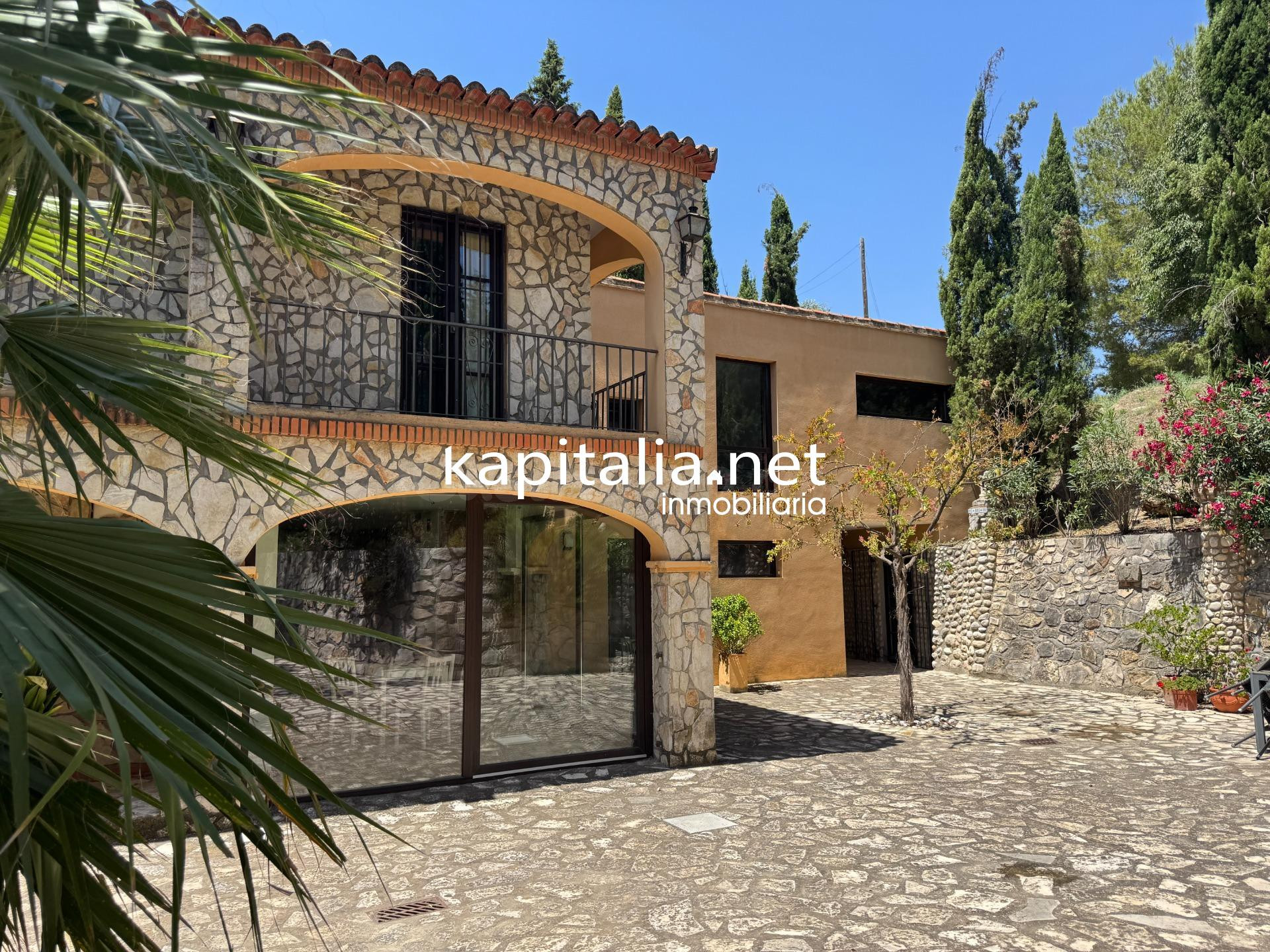Espectacular chalet/villa en VENTA de lujo en Bixquert con piscina, sauna y vistas panorámicas