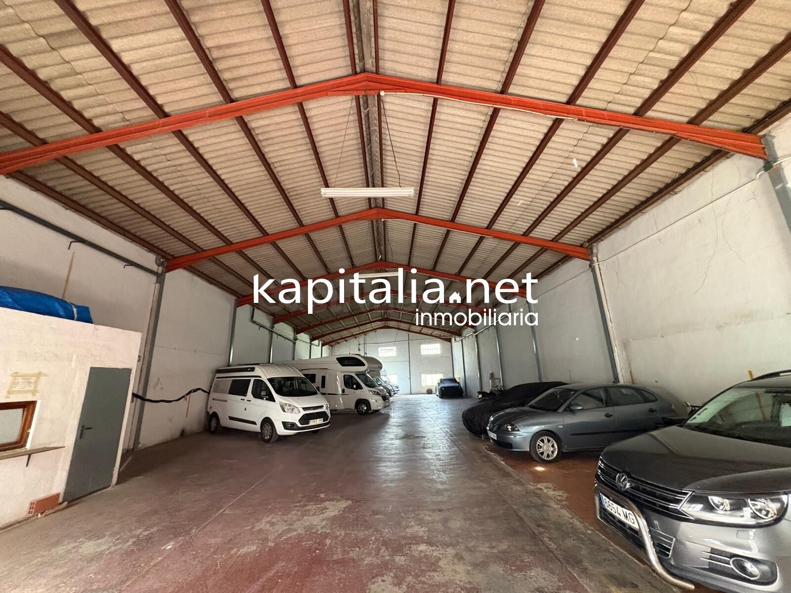 NAVE EN SOLAR URBANO RESIDENCIAL A LA VENTA EN ALCUDIA DE CR - foto 2