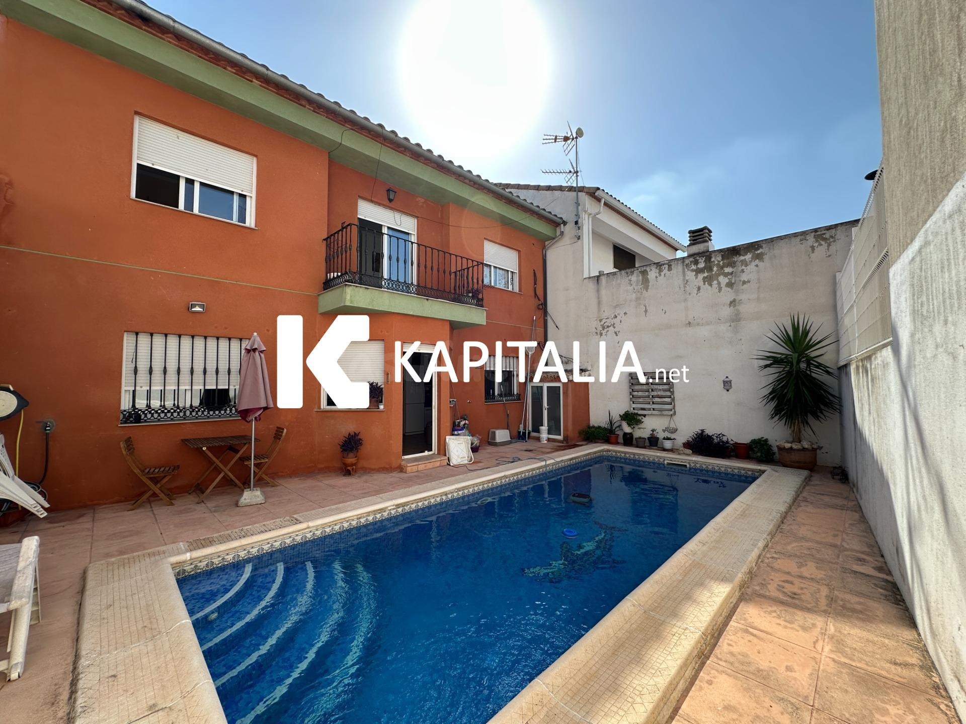 Espectacular casa en VENTA a 3 min XATIVA con piscina, garaj