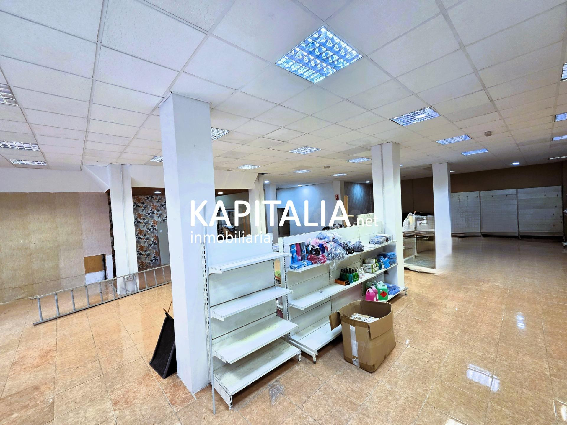 Amplio Local Comercial en Venta y Alquiler en Ontinyent - Sa - foto 3