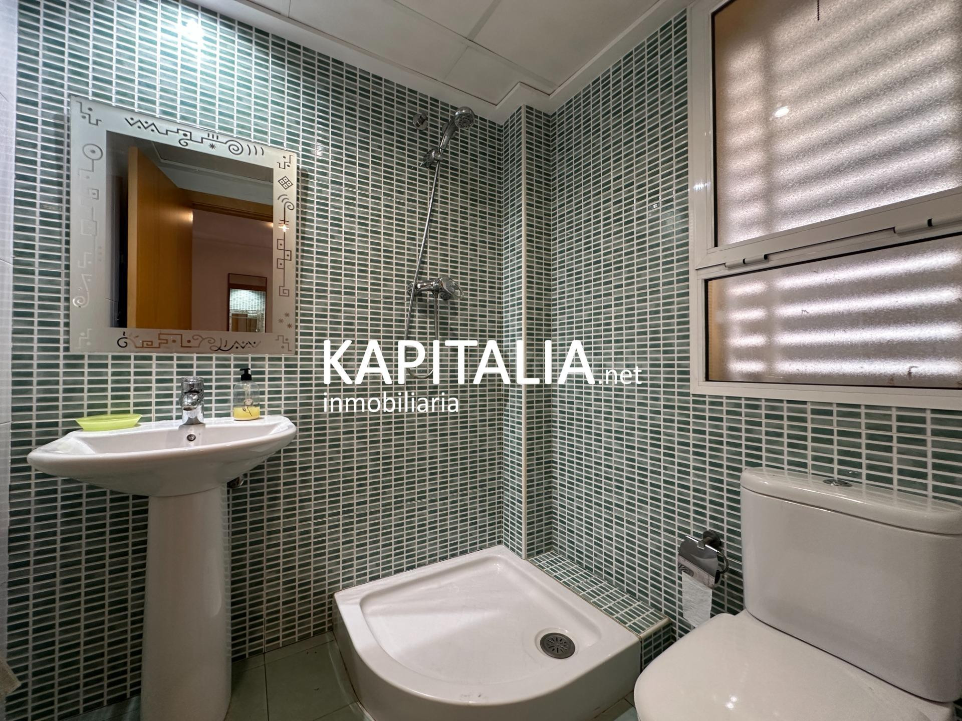 Espectacular casa VENTA en Novetlè con jardín privado, garaj - foto 4