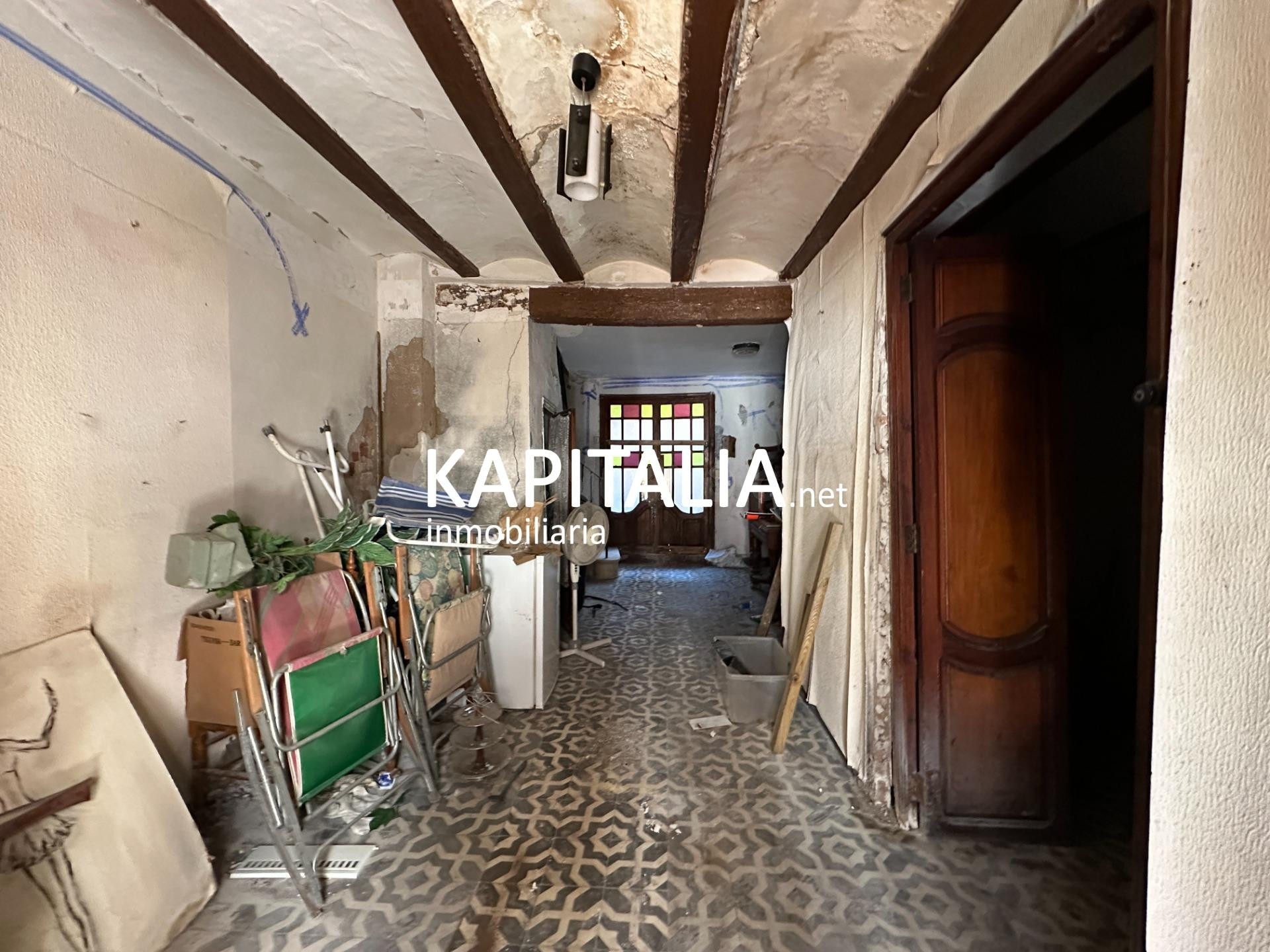 Casa en VENTA en Xàtiva, Calle Fuente Trencada, ideal para r - foto 4