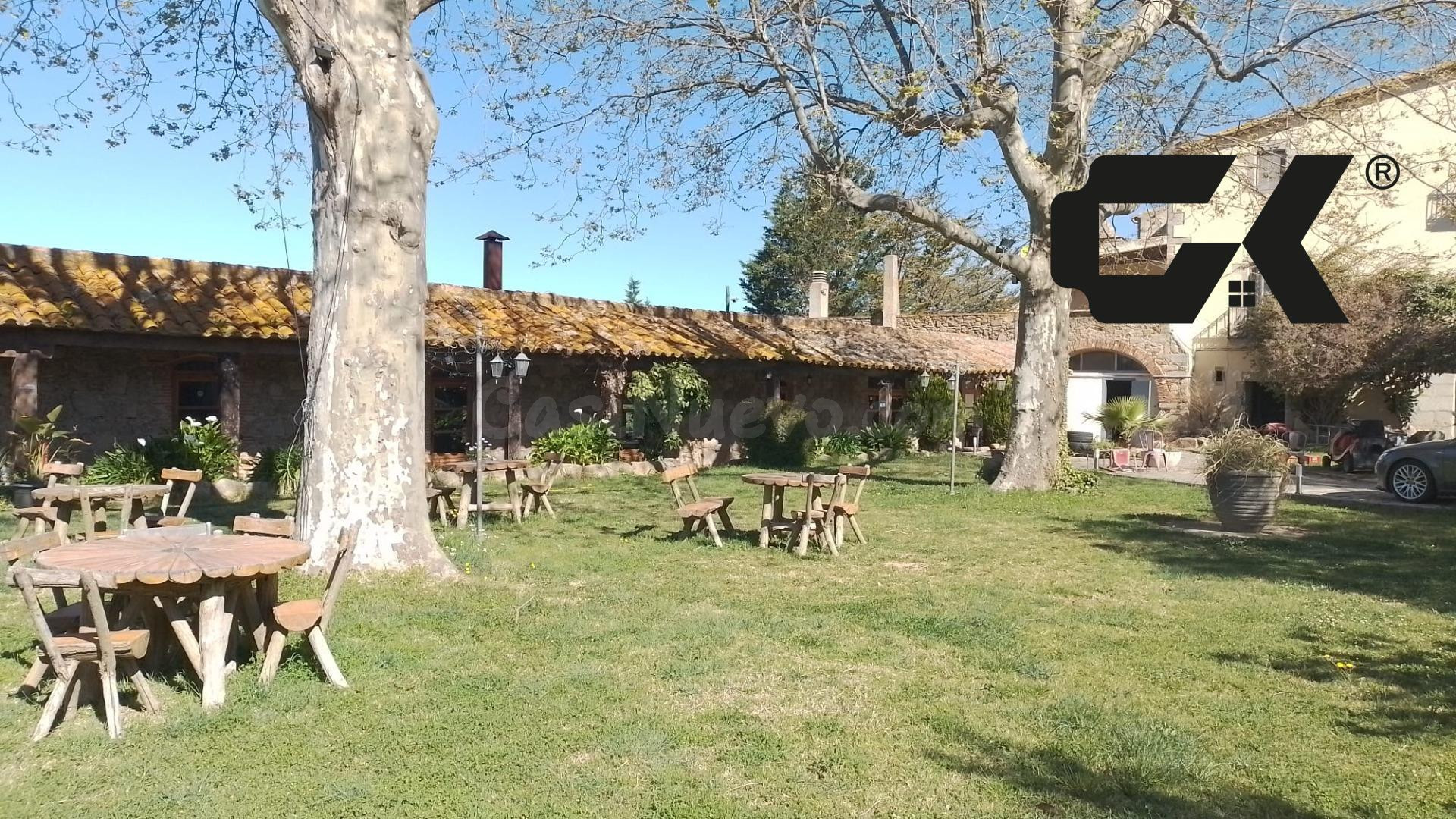 Activo único en Costa Brava: finca con alojamientos independ - foto 3