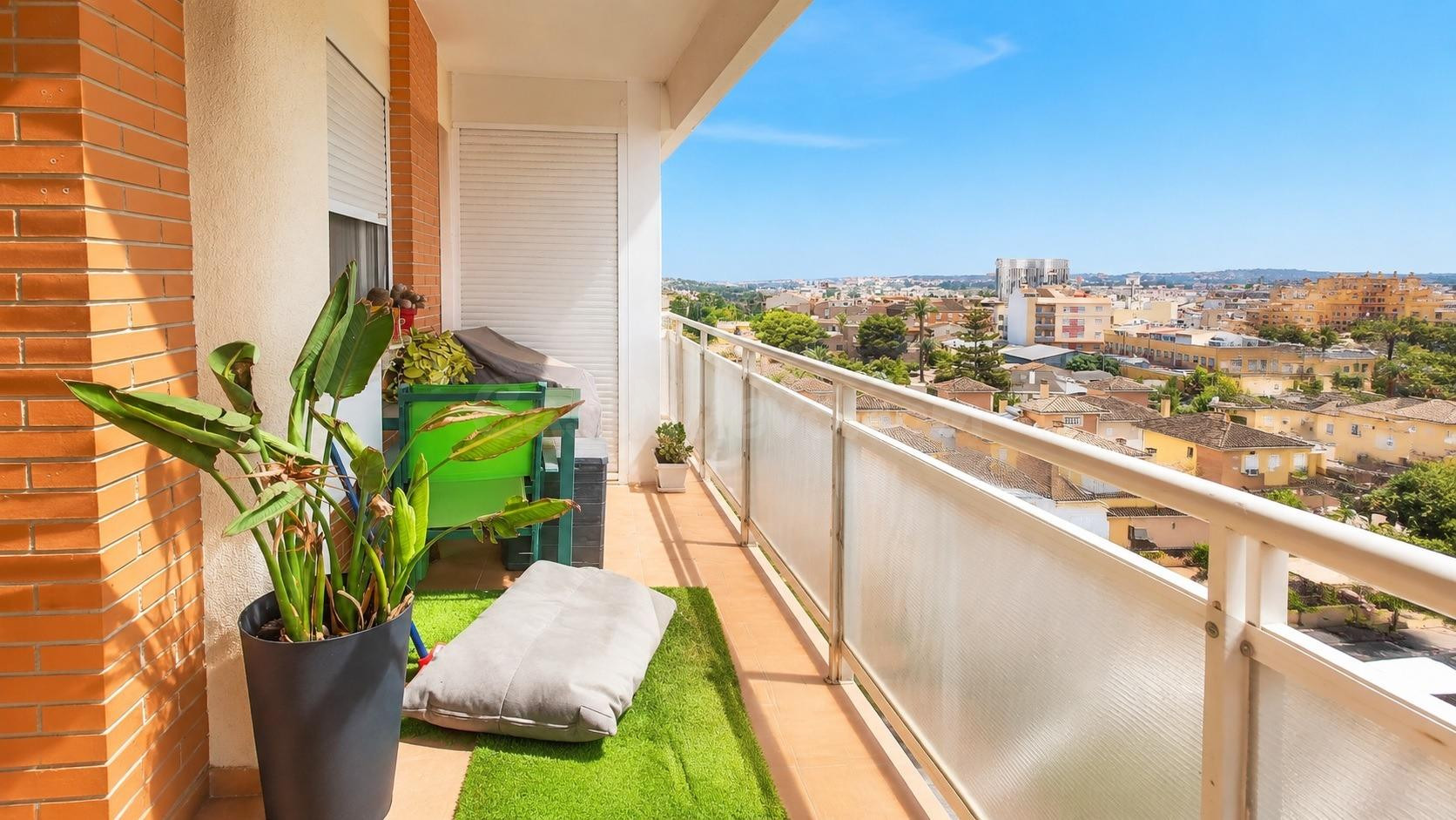 **AMPLIA Y LUMINOSA VIVIENDA EN RESIDENCIAL LA VEREDA – CHURRA**