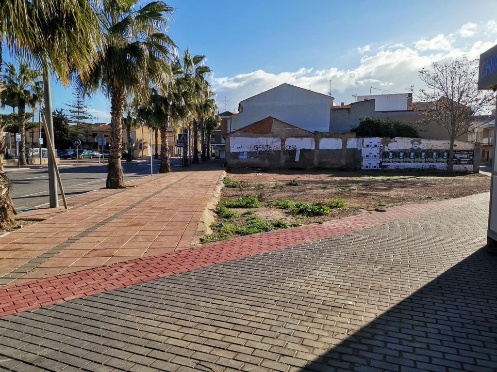 PARCELA  PARA APARTAMENTOS EN LOS ALCÁZARES - foto 2