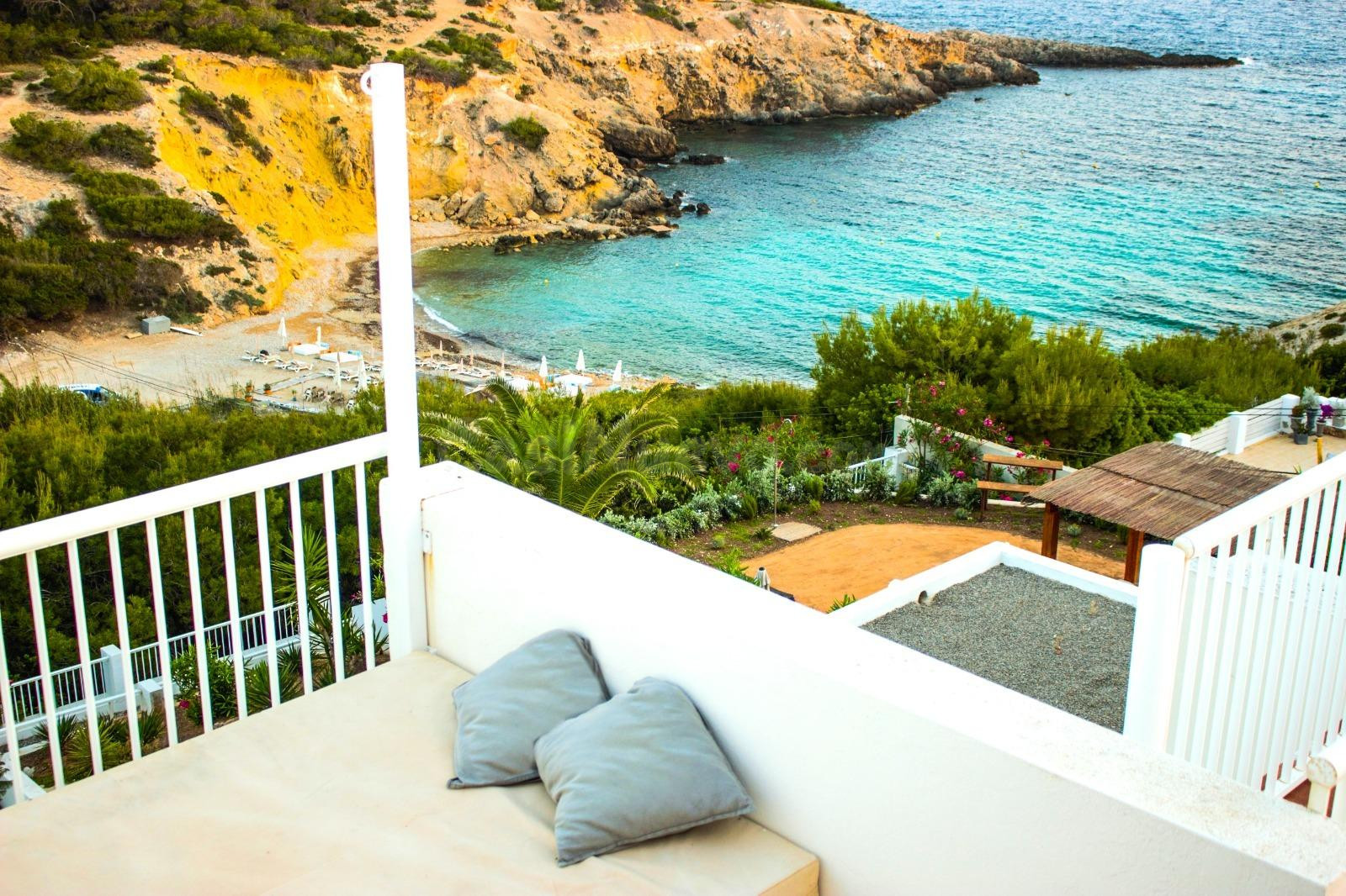 ALQUILER ANUAL EN CALA CODOLAR