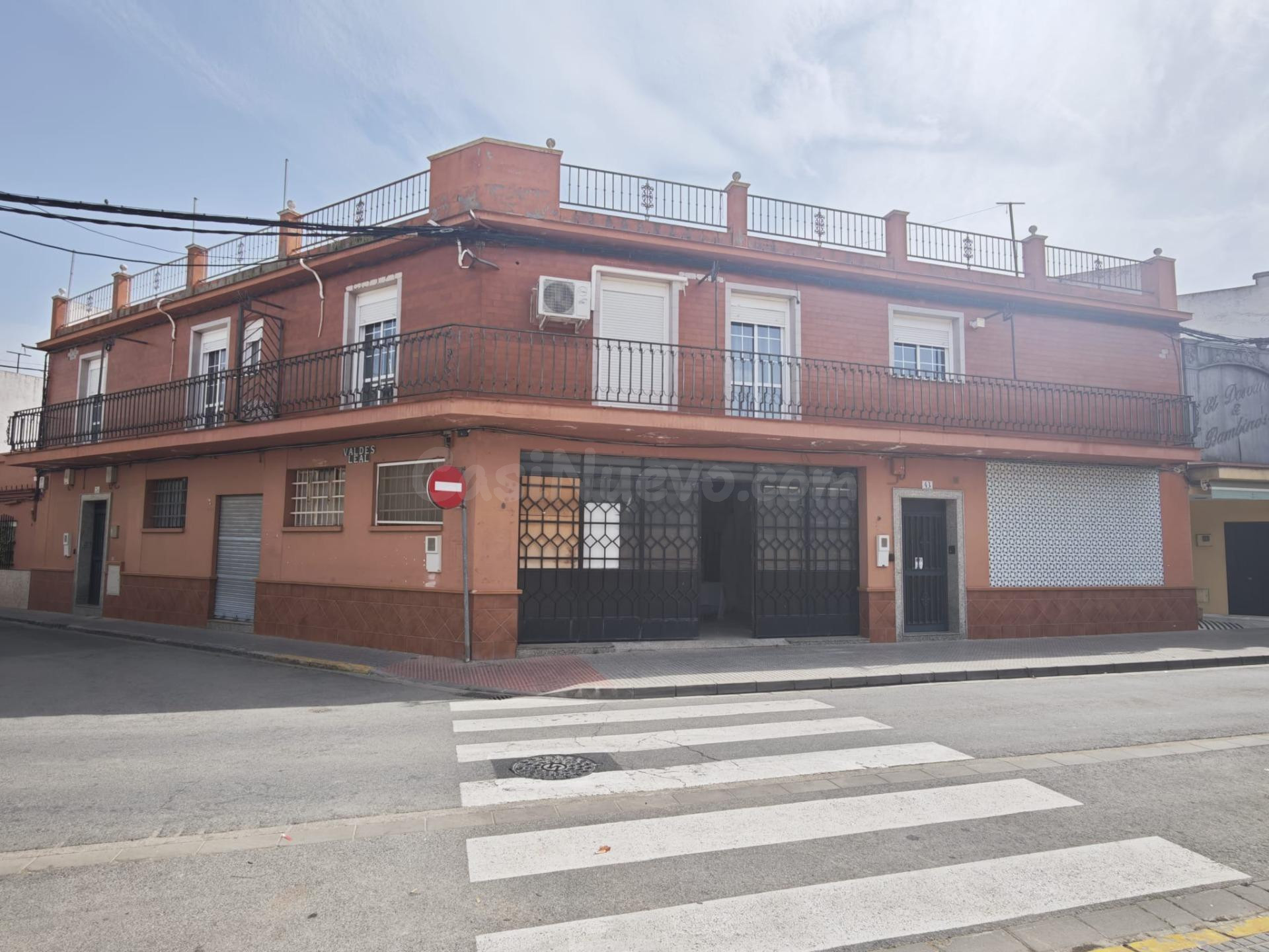 Edificio completo en el corazón de San José de la Rinconada – ¡Ideal Inversión!