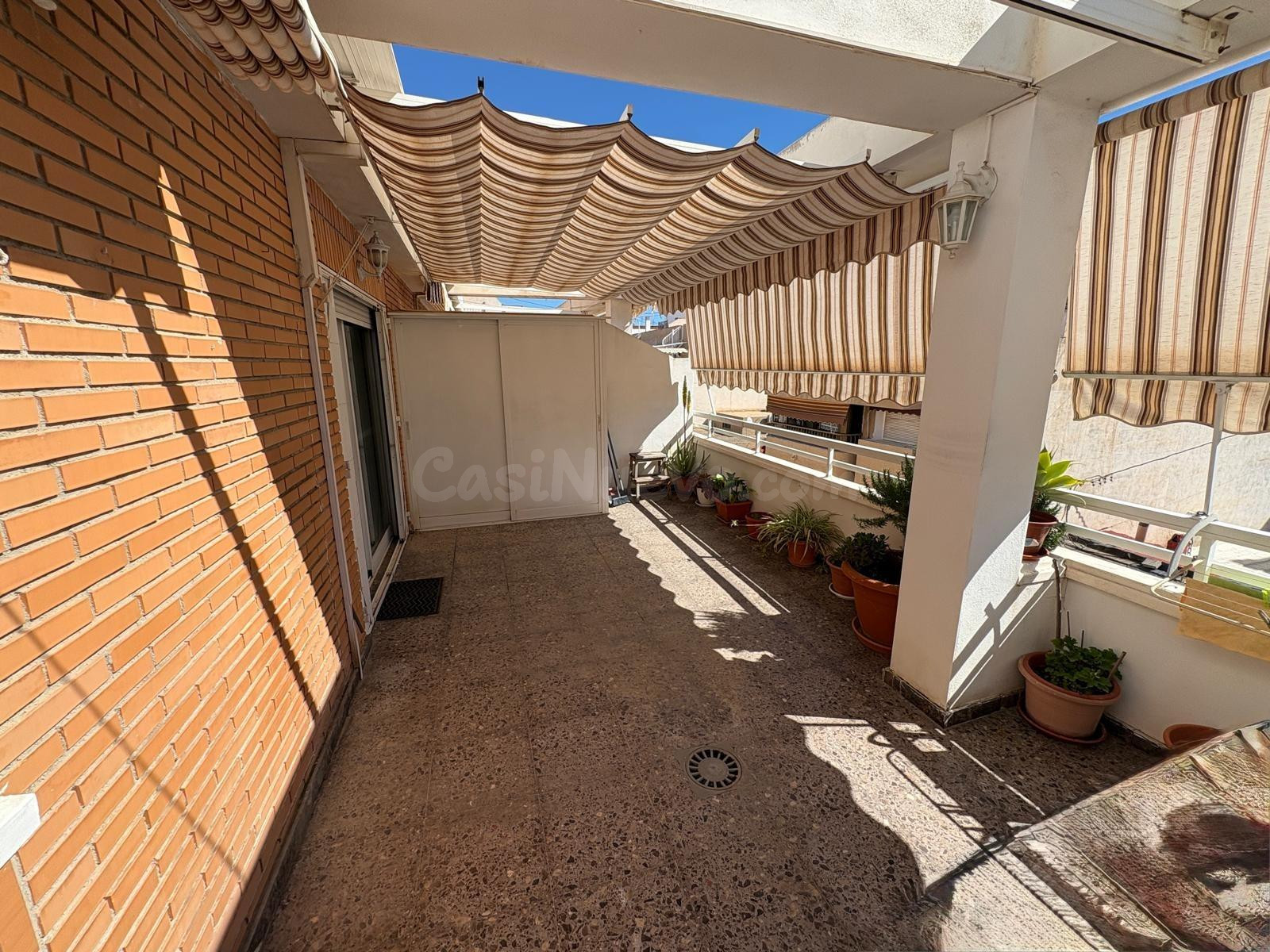 ¡¡¡¡ VIVIENDA ÁTICO CON TERRAZA DE 24 M2, ASCENSOR Y EDIFICACIÓN DEL 2003 !!!!