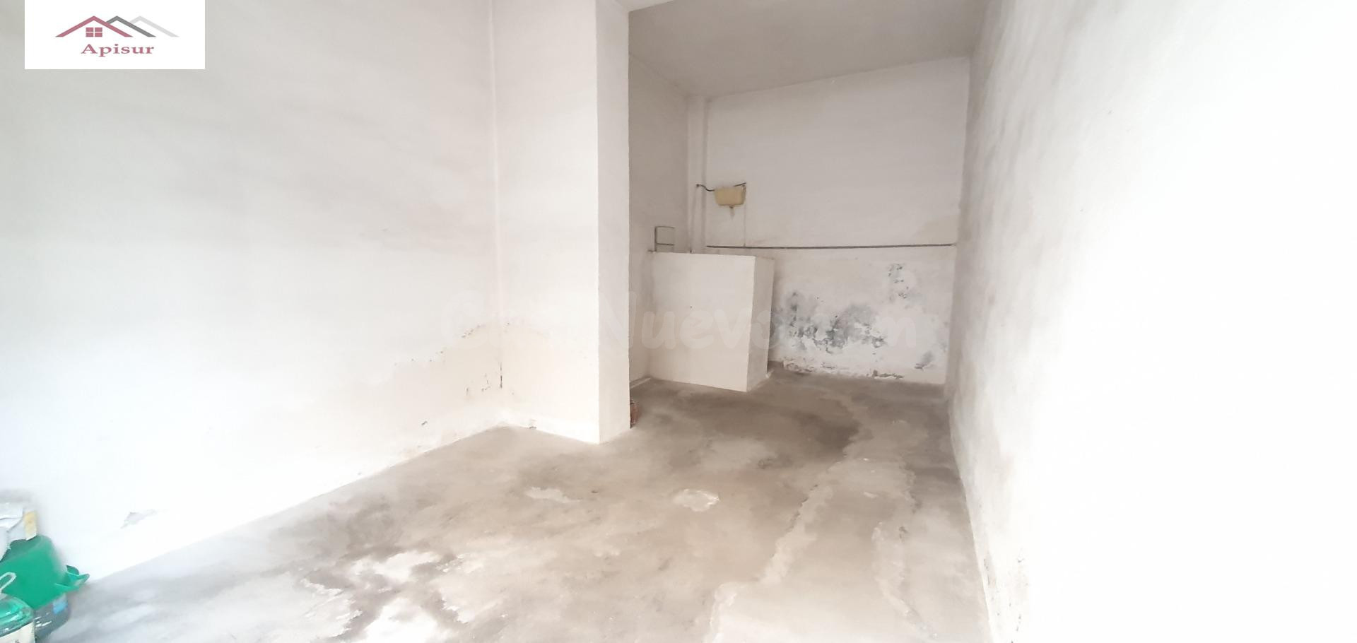 SE VENDE LOCAL COMERCIAL (GARAJE) EN ZONA PUERTA DE MARTOS - foto 3