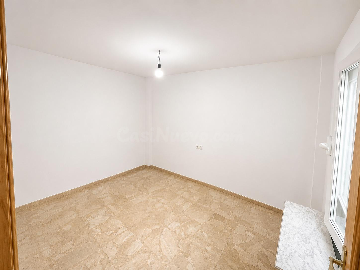 Piso en venta en una de las mejores zonas del pueblo - foto 3