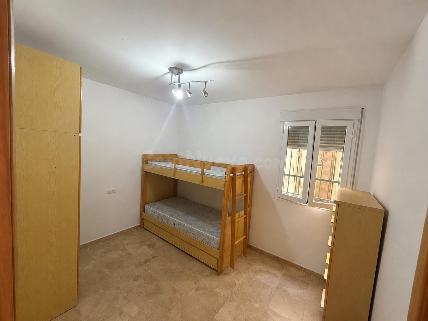 Piso en venta en una de las mejores zonas del pueblo - foto 4