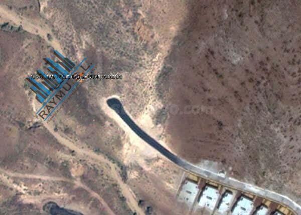 6 Unifamiliares en construcción · Obra parada al 4% · Parcel