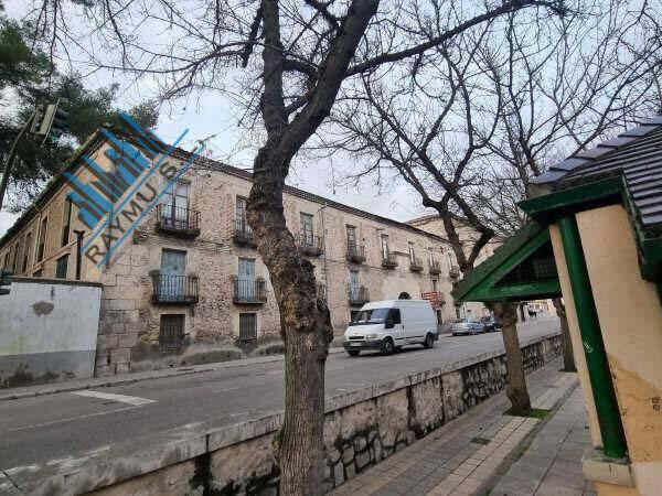 ️ Edificio histórico en venta en el centro de Cuéllar (Segov