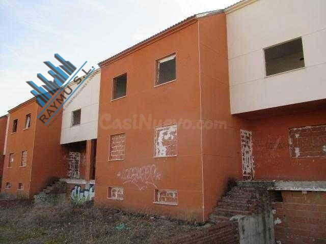 ️ OBRA PARADA EN QUINTANAR DE LA ORDEN (TOLEDO) - foto 2