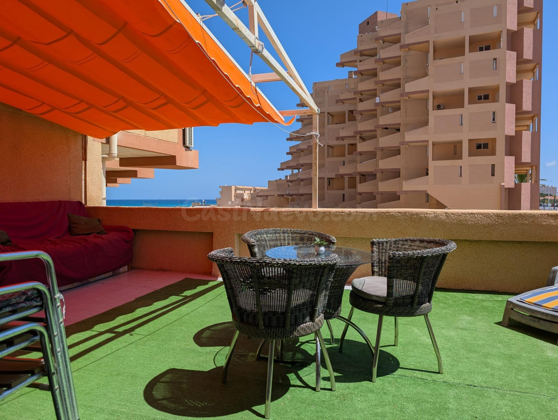 ¡¡Piso en alquiler Temporal de 1 dormitorio con amplia terraza en La Manga  KM 7,5!!