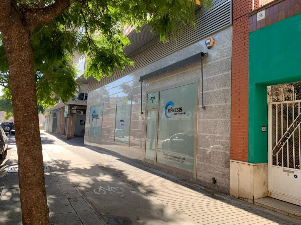 LOCAL COMERCIAL EN ALQUILER - foto 2
