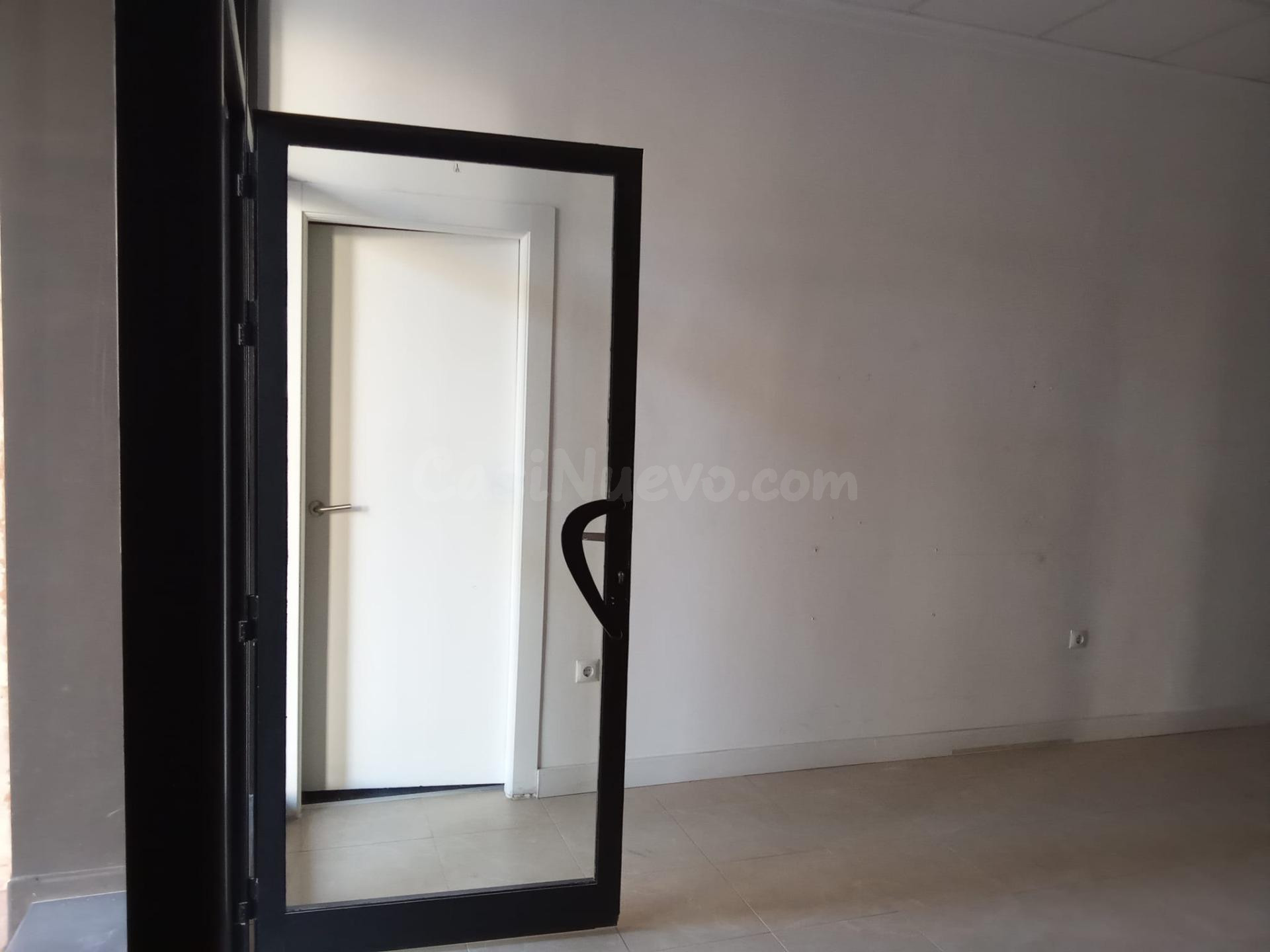 Local comercial en alquiler en Altabix - foto 3