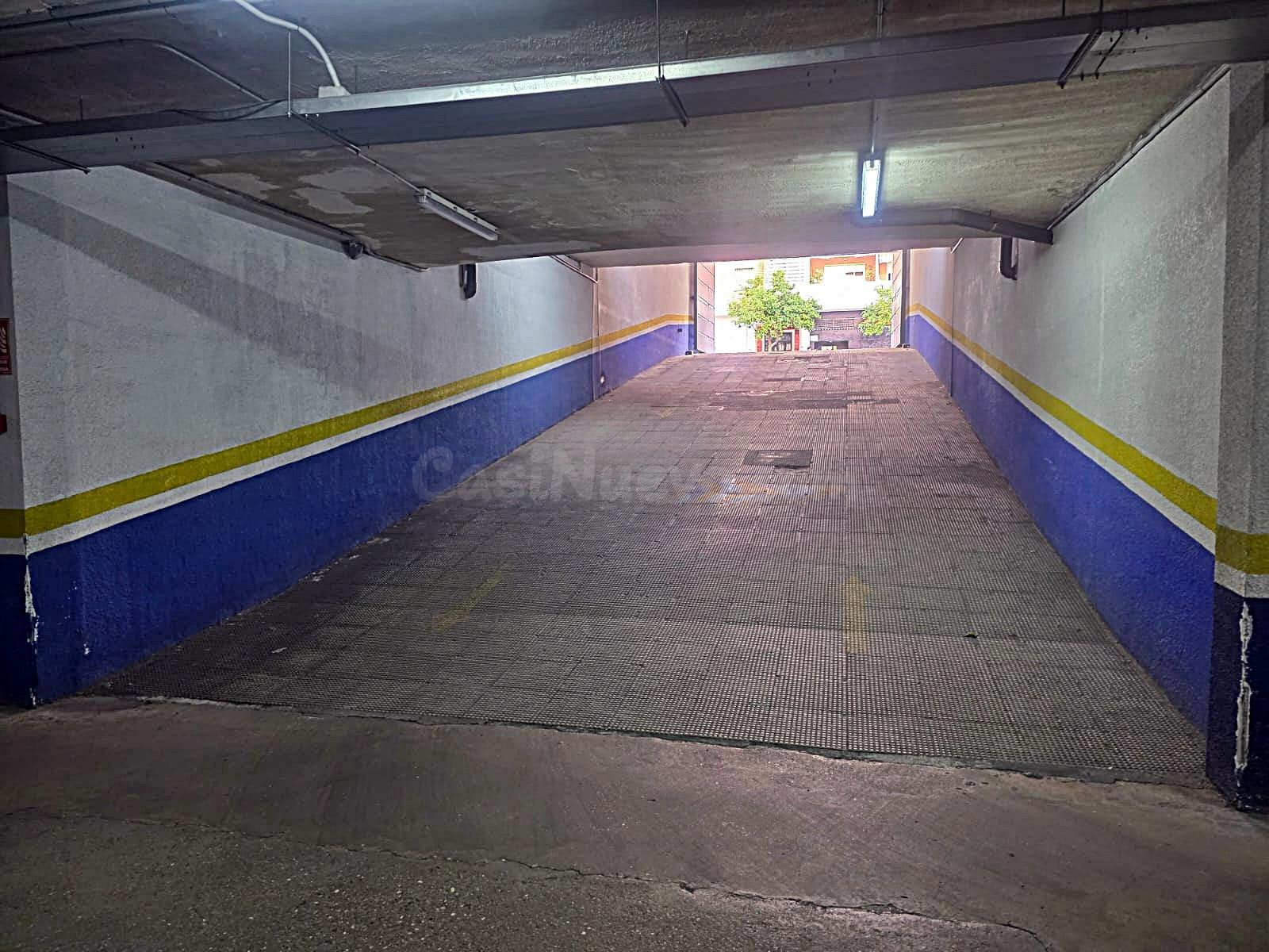 ¡¡ AMPLIO GARAJE EN ARROYO DEL MORO !!