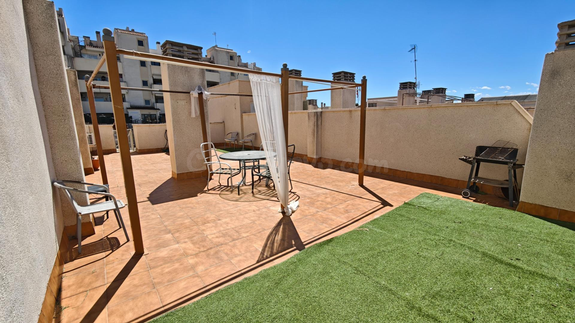 SE VENDE  ÁTICO EN ALTORREAL - foto 3