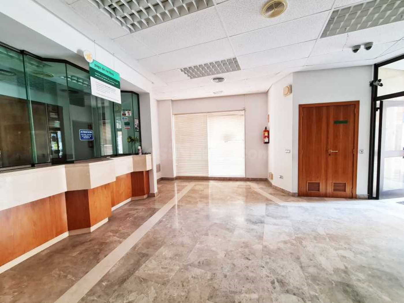 EN VENTA LOCAL COMERCIAL EN NOVELDA , ZONA TRAVESÍA - foto 3