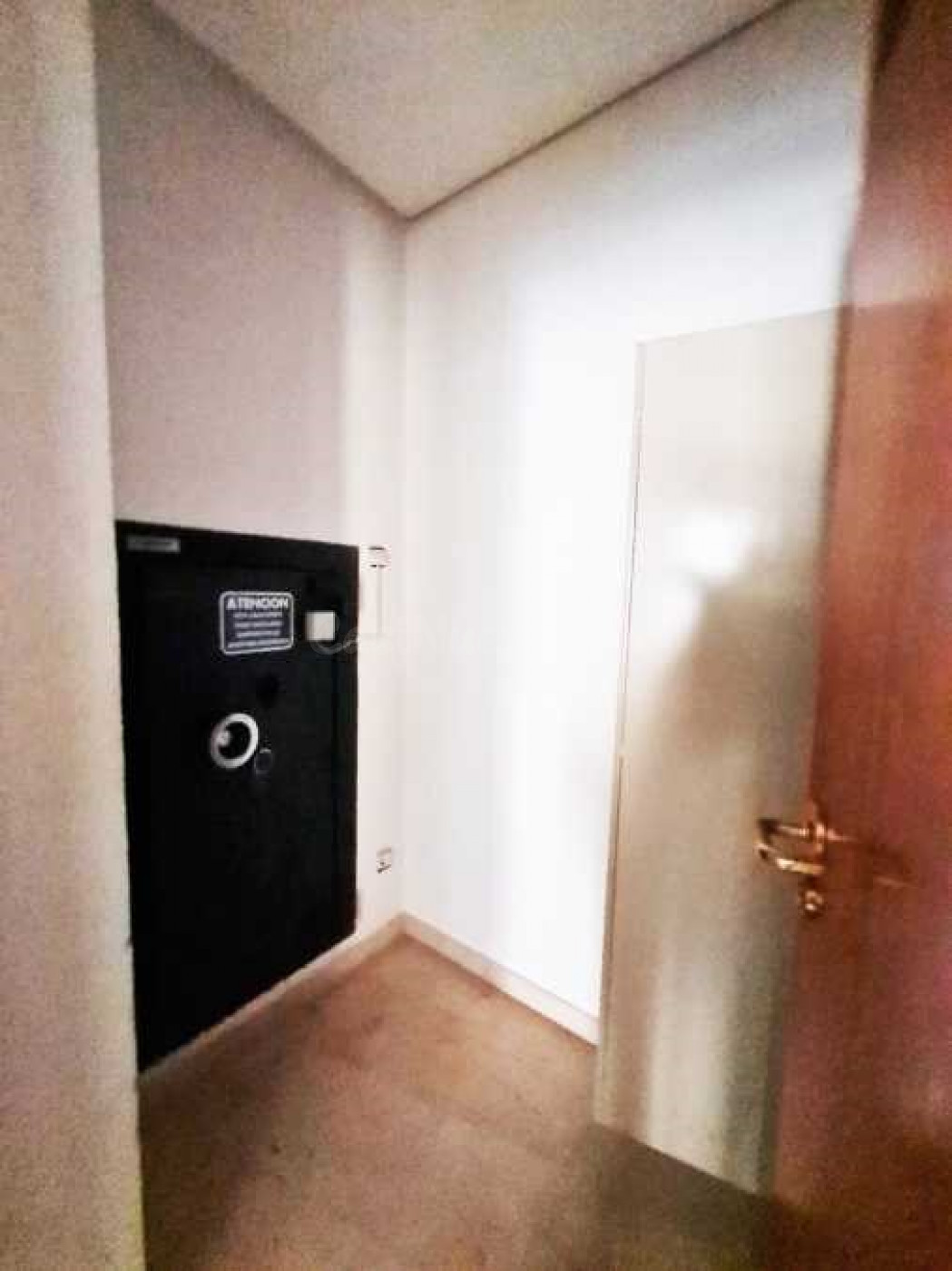 EN VENTA LOCAL COMERCIAL EN NOVELDA , ZONA TRAVESÍA - foto 5