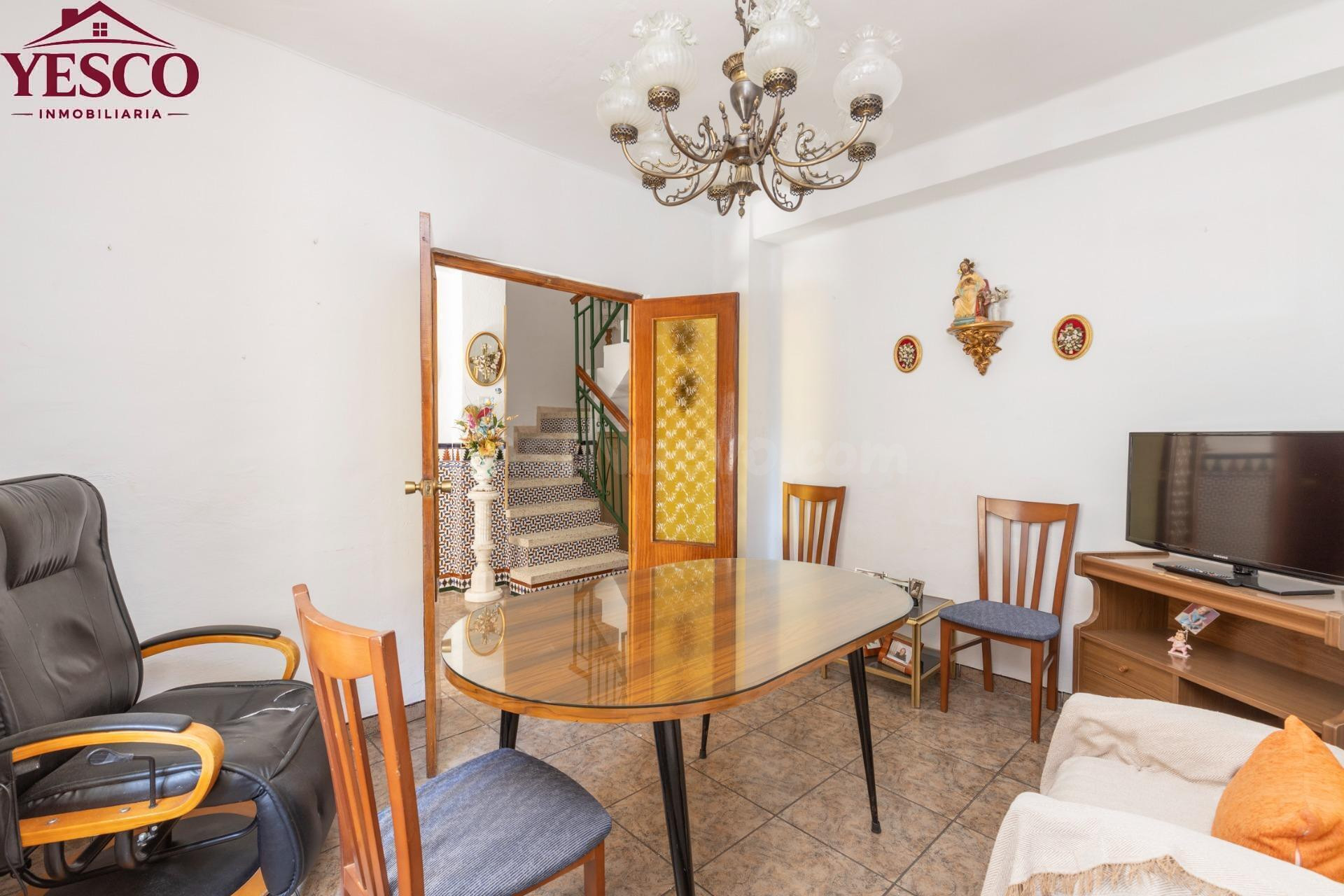 Adosado 5 habitaciones 233m² en venta - Sierra de huetor y la alfaguara