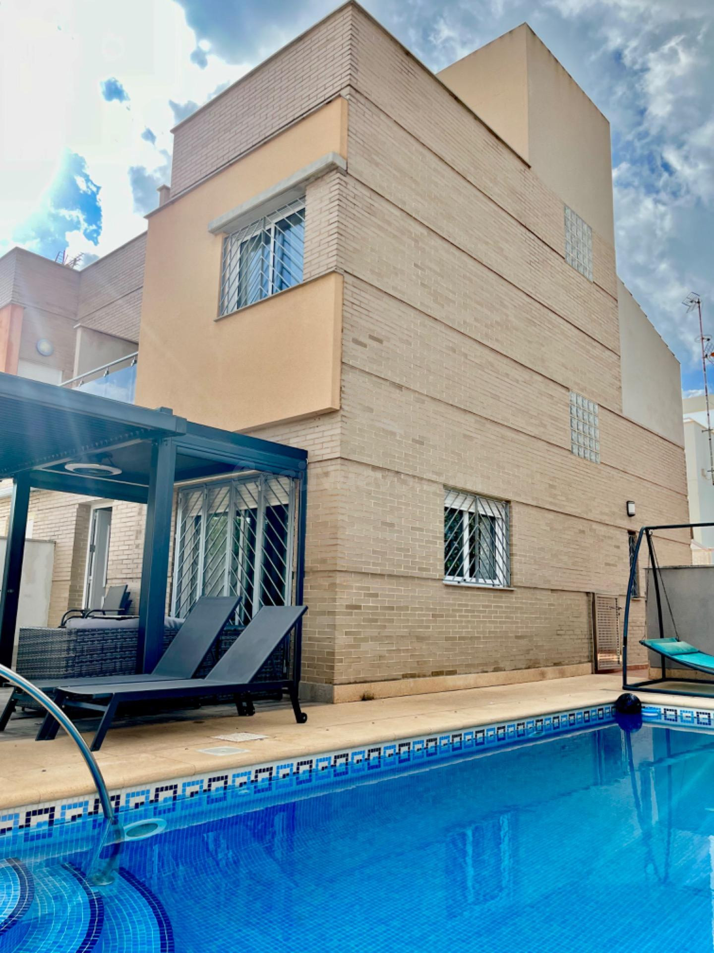Pareado 4 habitaciones 100m² en venta - La Torre de la Horadada