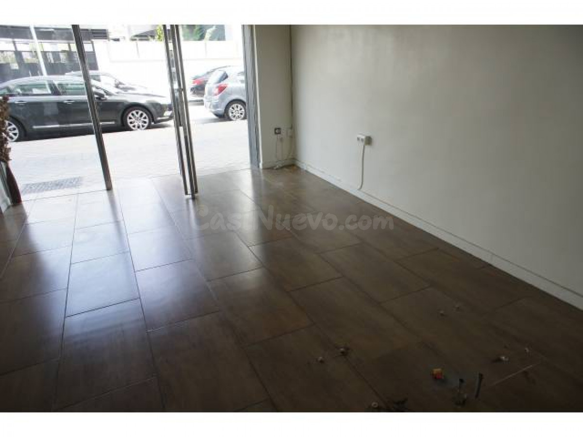 Local comercial en alquiler en Campus de la Salud-Palacio de los Deportes