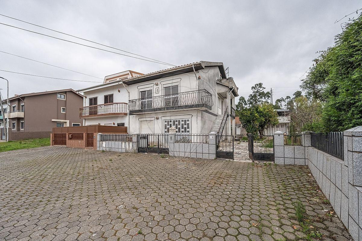 Chalet 7 habitaciones 270m² en venta - Serzedo e Perosinho