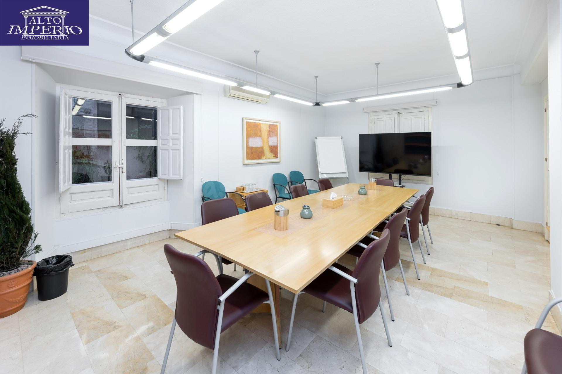 Gran vivienda en Plaza Los Campos - 7 habitaciones