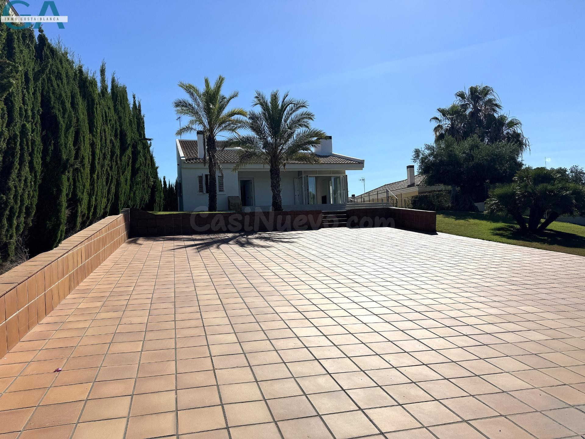 Exclusivo chalet moderno en primera línea de Alenda Golf - foto 3