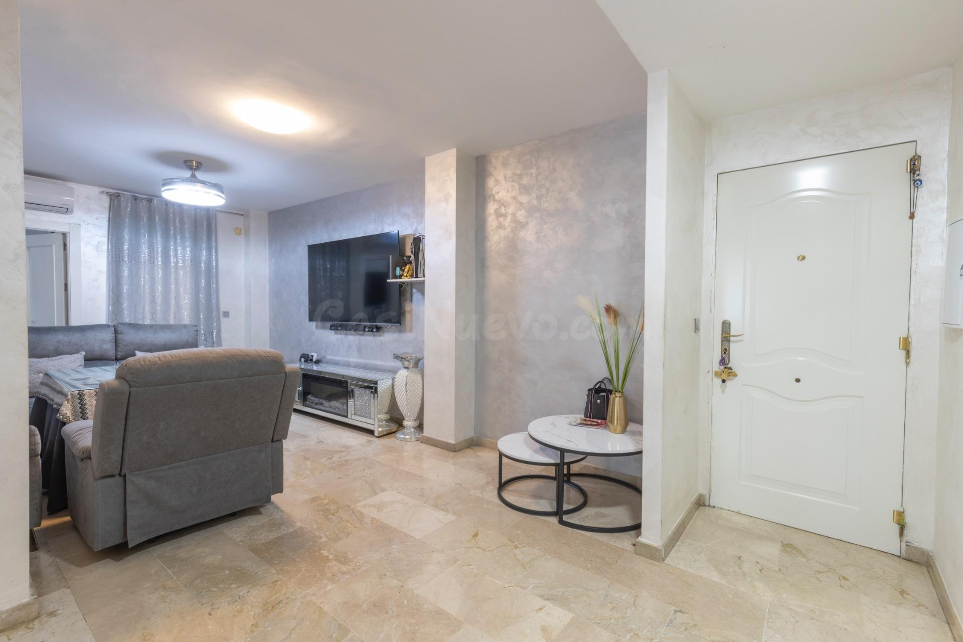 FANTÁSTICO PISO EN VENTA EN CIJUELA CON PATIO, GARAJE Y TRAS - foto 2