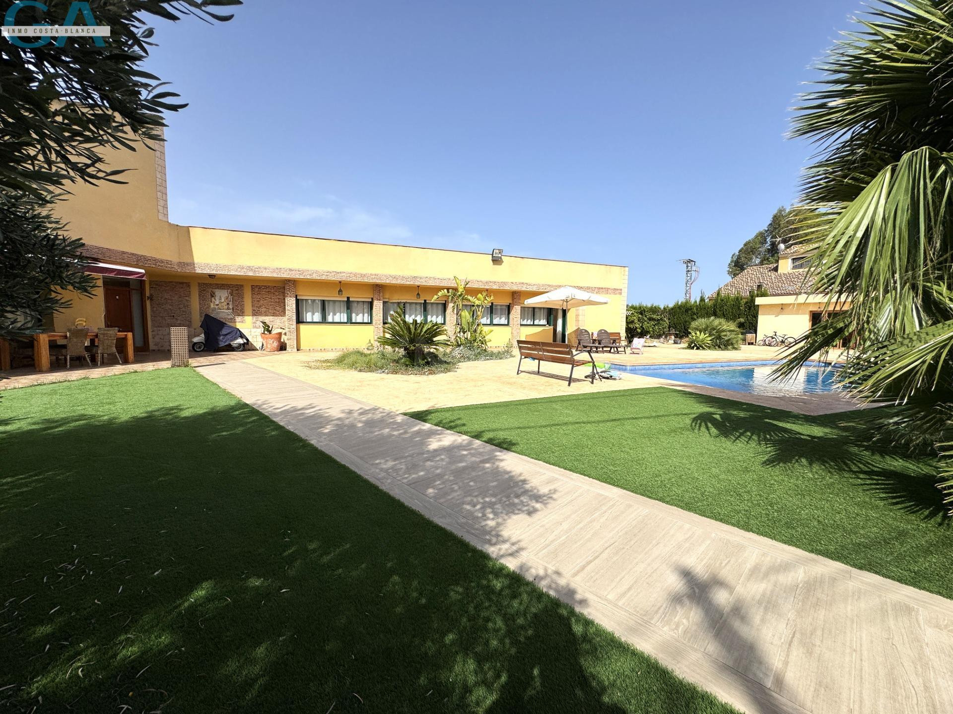 Exclusiva Villa Mediterránea en Alicante