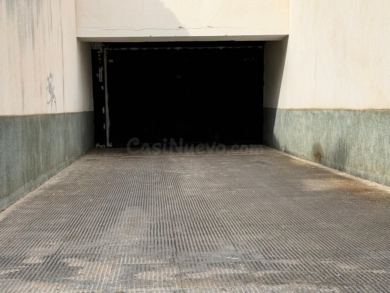 ¡Oportunidad Única! Garaje en la Codiciada Zona de Levante, Benidorm por solo €37.500