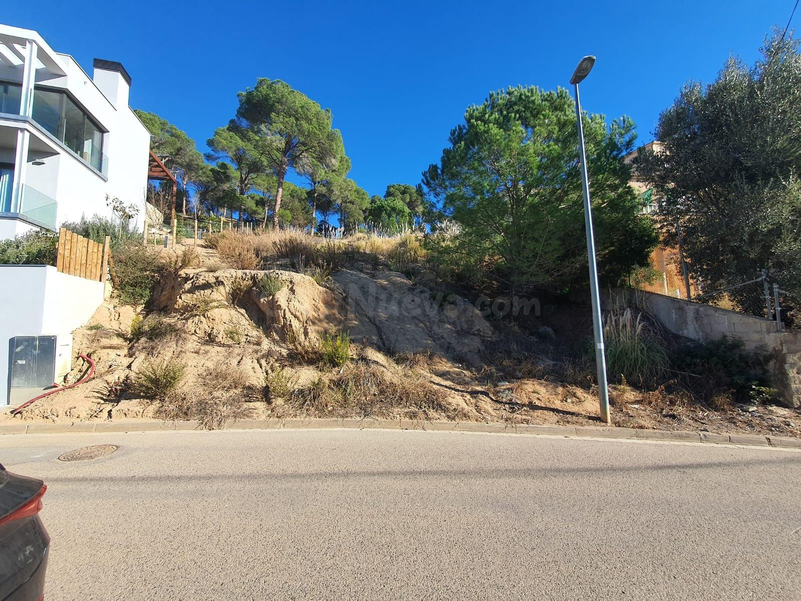 Terreno en venta en la urbanización Los Pinares con vista al - foto 4