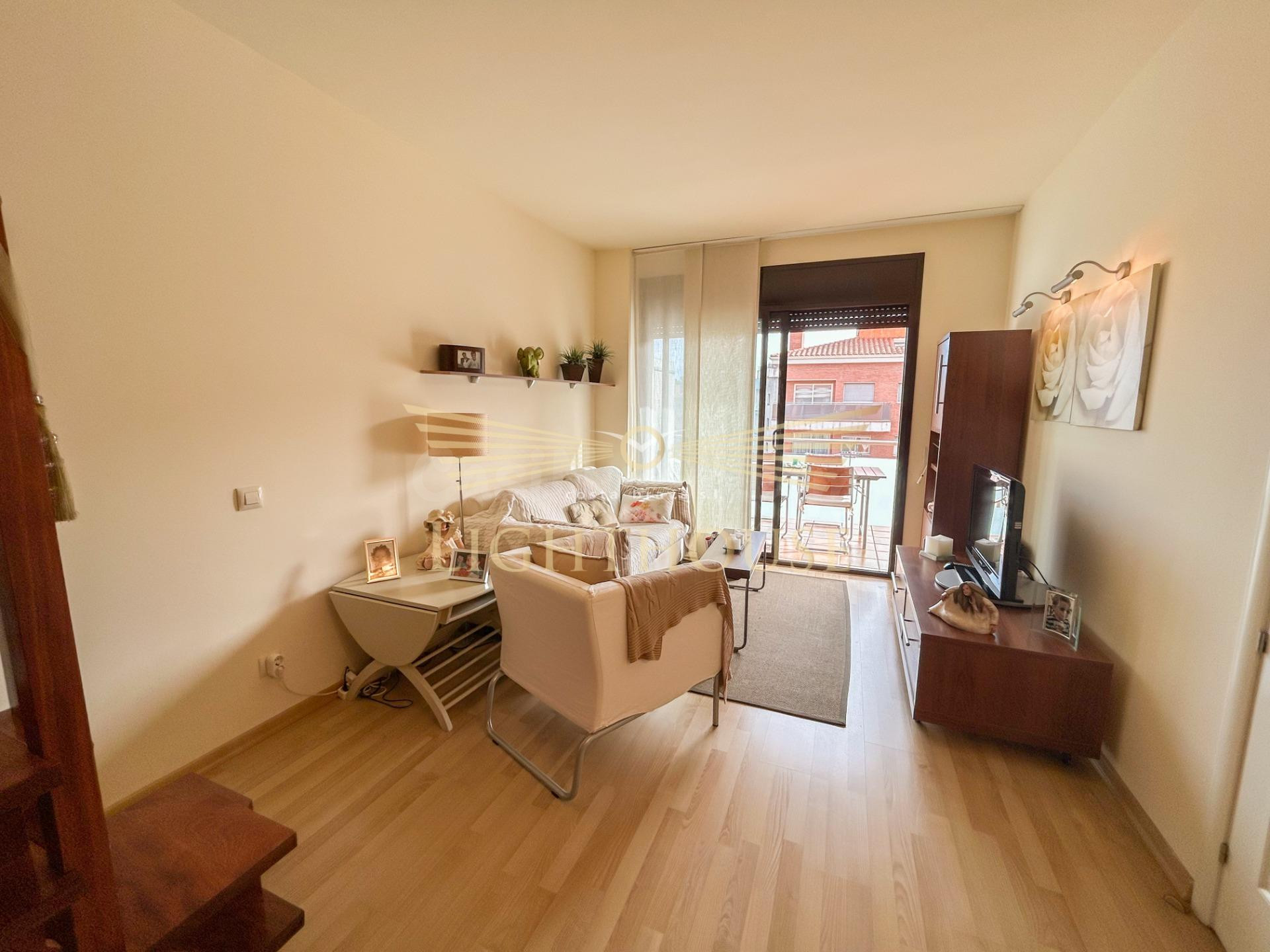 Ático dúplex con terraza en Fenals, Lloret de Mar - foto 2